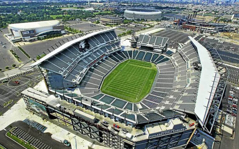 吴少聪迎接,国脚加入,张玉宁林良,英皇娱乐,英皇娱乐官网