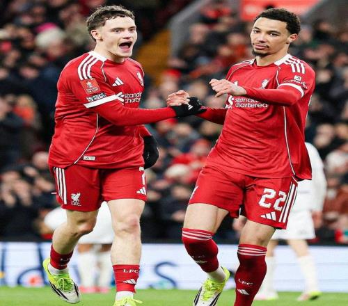 马尔基尼奥,斯点赞拉菲,尼亚,英皇娱乐,英皇娱乐官网