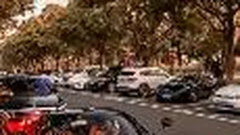 《太阳报独家曝光：曼联瞄准今夏重磅引援，巴莱巴中场巨星加盟在即！》